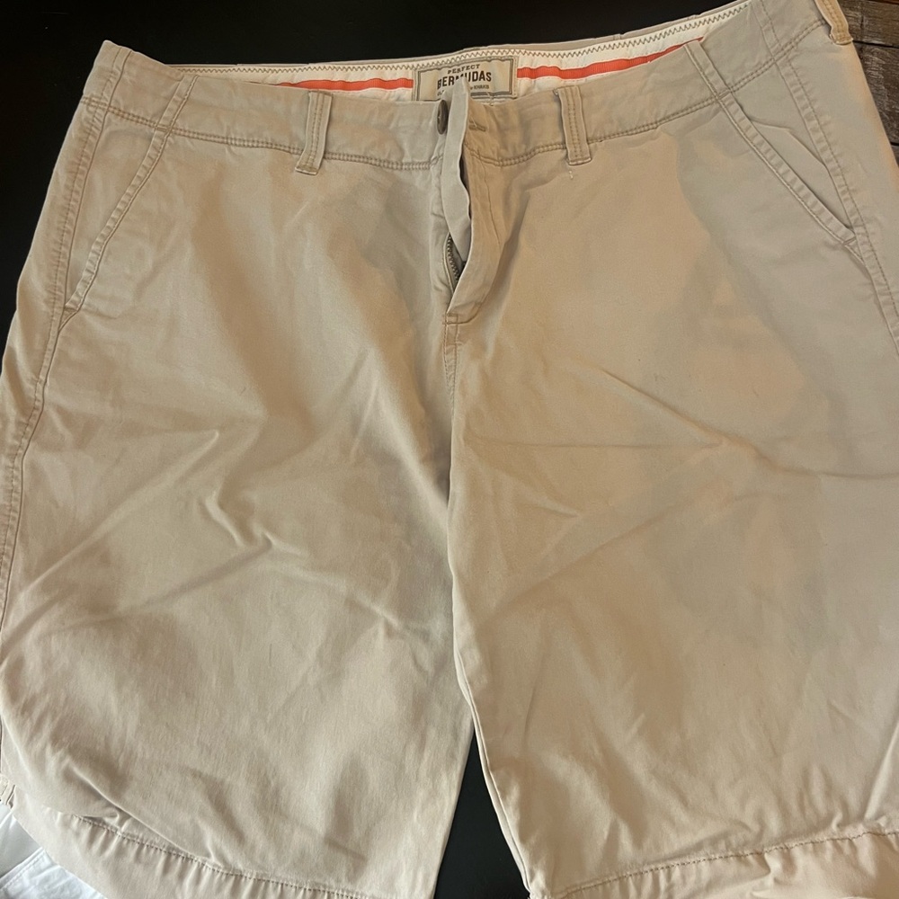 Old Navy Women's Beige Flat Front Shorts